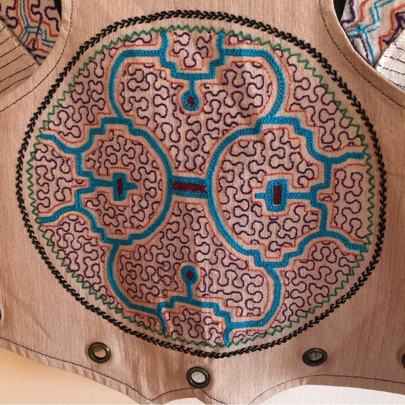 NWOT ONANYA Handmade Embroidered Organic Cotton Vest - Picture 8 of 8